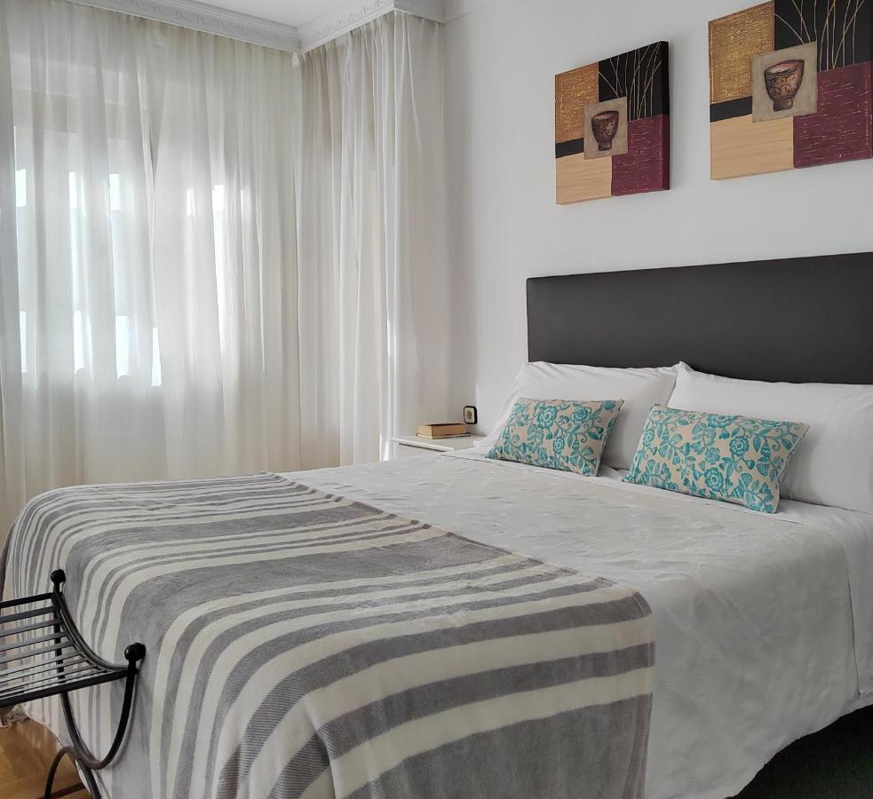Apartamento Albacete Centro Con 1 Plaza De Parking Gratis 外观 照片